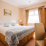 Gleeson's 3*