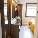 Gleeson'S Roscommon Konukevi 3*