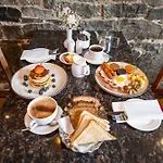 Gleeson'S Roscommon 게스트하우스 3*