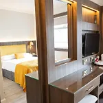 Gleeson'S Roscommon 게스트하우스 3*