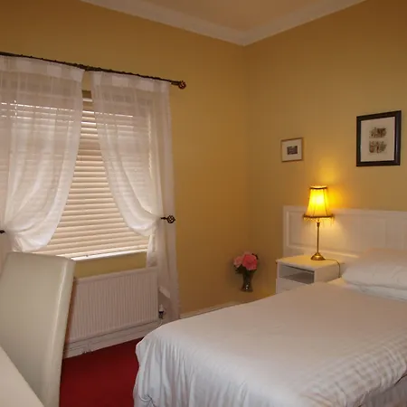 Gleeson's Restaurant & 3*