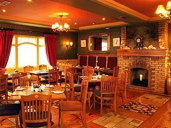 Gleeson's Restaurant & Pensión 3*