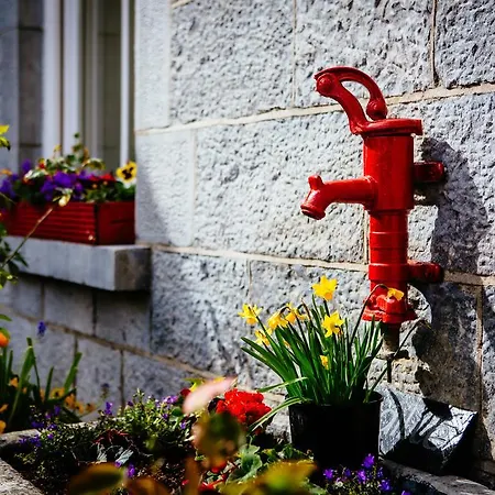 Gleeson's Restaurant &